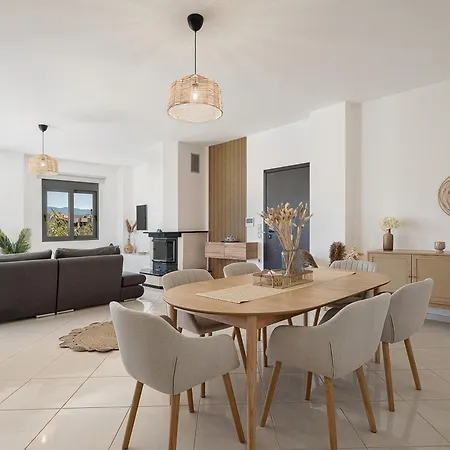 Daire Sol Luxury - Close To The With A Private Heated Mini Pool Hanya
