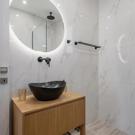 Daire Sol Luxury - Close To The With A Private Heated Mini Pool