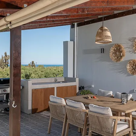 Daire Sol Luxury - Close To The With A Private Heated Mini Pool