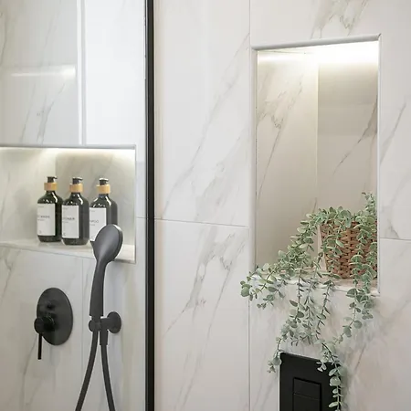 Sol Luxury - Close To The With A Private Heated Mini Pool