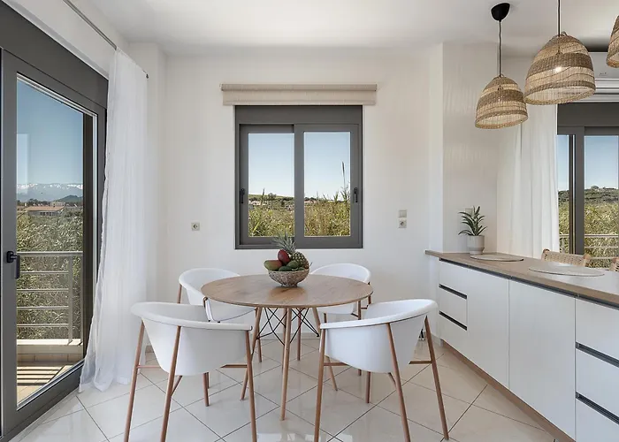 Sol Luxury - Close To The With A Private Heated Mini Pool Apartment Chania (Crete)