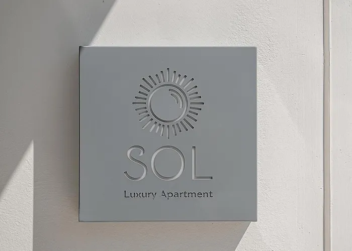 Sol Luxury - Close To The With A Private Heated Mini Pool *