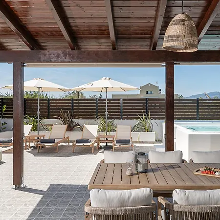 Sol Luxury - Close To The With A Private Mini Pool Apartment