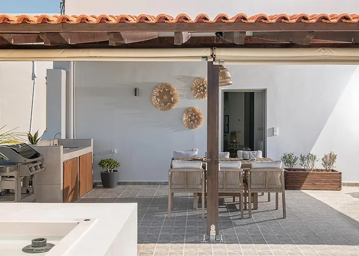 شقة Sol Luxury - Close To The With A Private Heated Mini Pool *