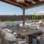 Sol Luxury - Close To The With A Private Heated Mini Pool *