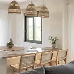Sol Luxury - Close To The With A Private Heated Mini Pool