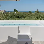 Apartman Sol Luxury - Close To The With A Private Heated Mini Pool *