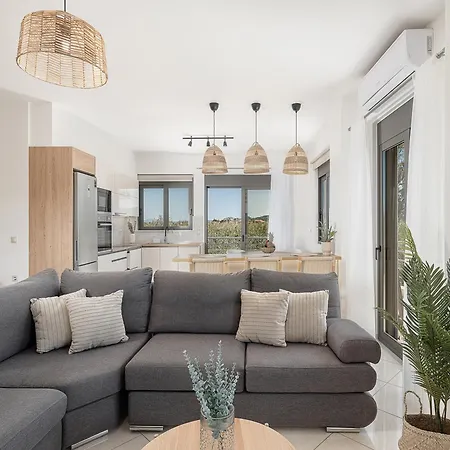 Sol Luxury - Close To The With A Private Heated Mini Pool