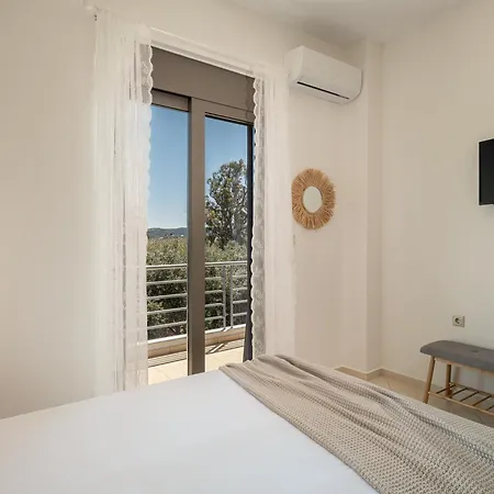 Sol Luxury - Close To The With A Private Heated Mini Pool Διαμέρισμα Χανιά