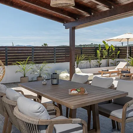 Sol Luxury - Close To The With A Private Heated Mini Pool *