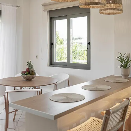 Sol Luxury - Close To The With A Private Heated Mini Pool Διαμέρισμα