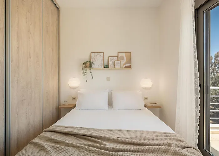 Sol Luxury - Close To The With A Private Heated Mini Pool *