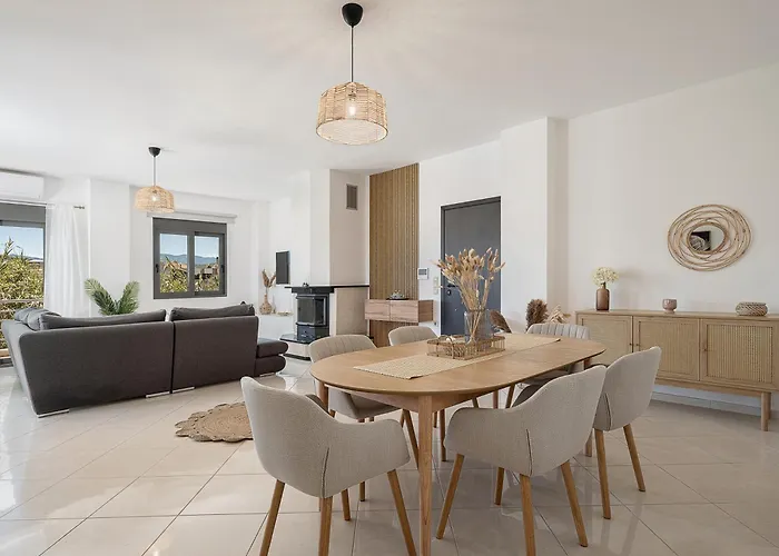 Διαμέρισμα Sol Luxury - Close To The With A Private Heated Mini Pool Χανιά