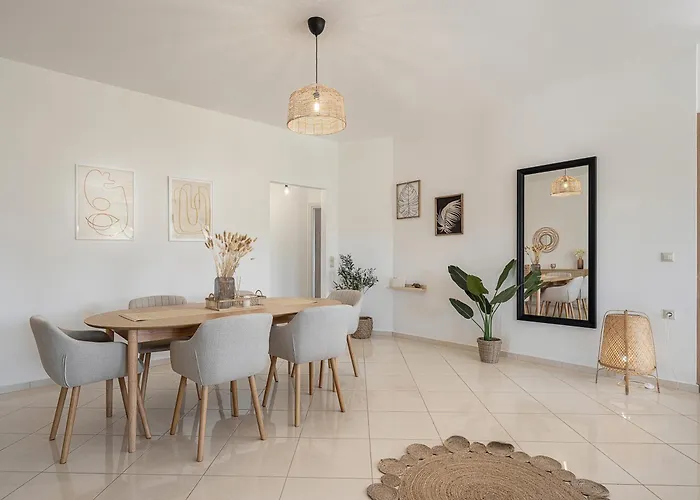 Sol Luxury - Close To The With A Private Heated Mini Pool * Χανιά