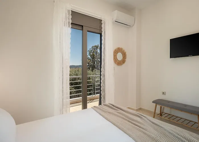 Sol Luxury - Close To The With A Private Heated Mini Pool Διαμέρισμα Χανιά