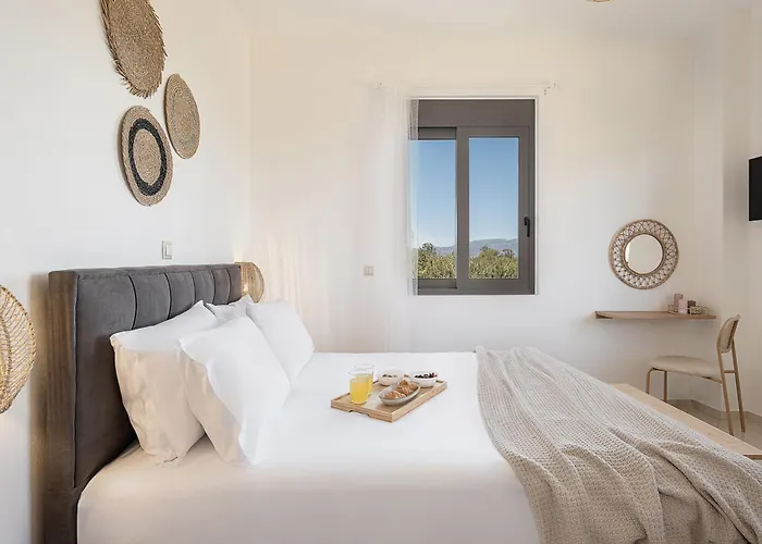 Sol Luxury - Close To The With A Private Heated Mini Pool * Χανιά