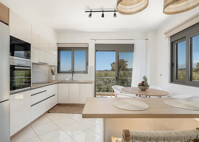 Διαμέρισμα Sol Luxury - Close To The With A Private Heated Mini Pool