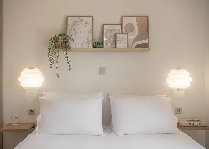 Sol Luxury - Close To The With A Private Heated Mini Pool Διαμέρισμα Χανιά