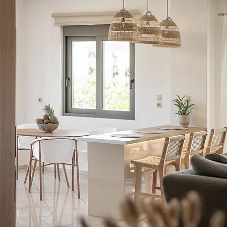 Sol Luxury - Close To The With A Private Heated Mini Pool * La Canée