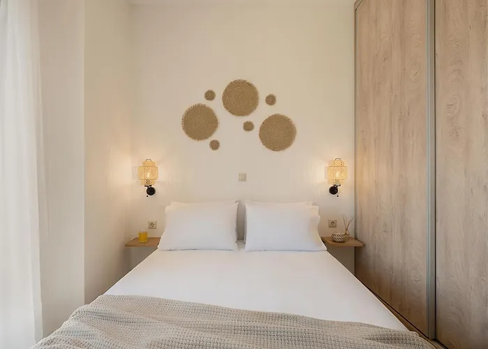 Sol Luxury - Close To The With A Private Heated Mini Pool