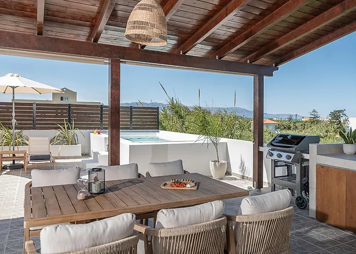 Sol Luxury - Close To The With A Private Heated Mini Pool Chania (Crete)