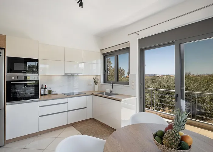 Sol Luxury - Close To The With A Private Heated Mini Pool Apartament *